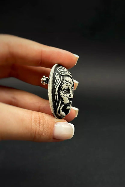 Art Skull Cameo Brooch by ioArtStudio: Handcrafted skull cameo brooch with intricate, detailed craftsmanship and a unique design